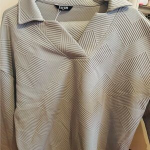 Gray textured v-neck matching set